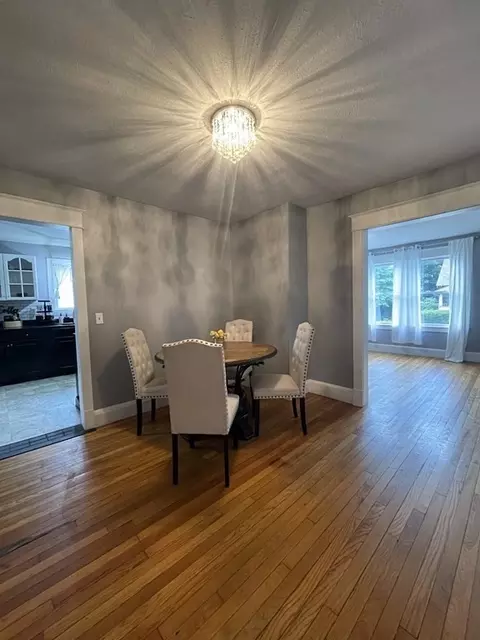 202 Dunmoreland St, Springfield, MA 01109 photo 7