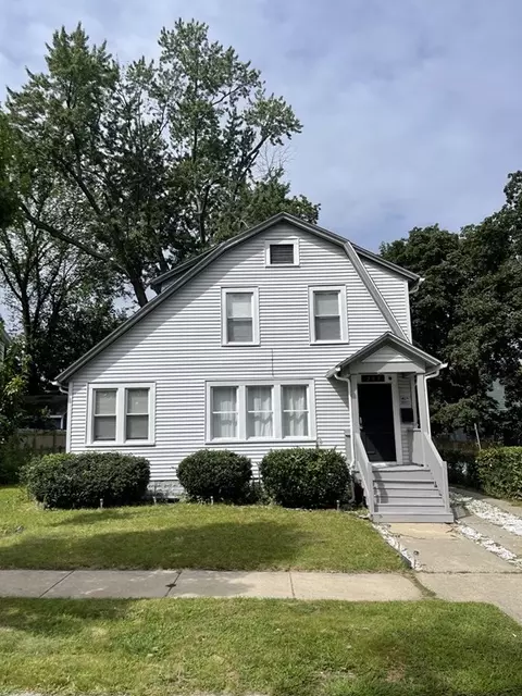 202 Dunmoreland St, Springfield, MA 01109 photo 1