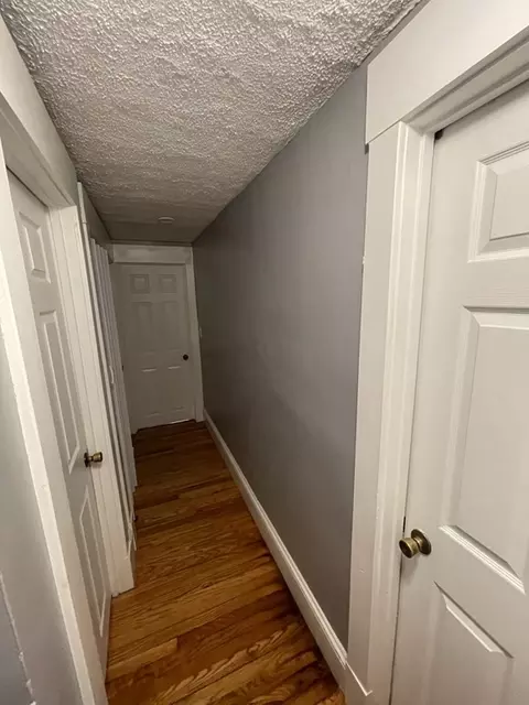 202 Dunmoreland St, Springfield, MA 01109 photo 18