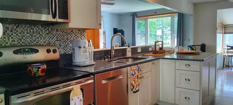 8 Monroe Pkwy, Wareham, MA 02571 photo 9