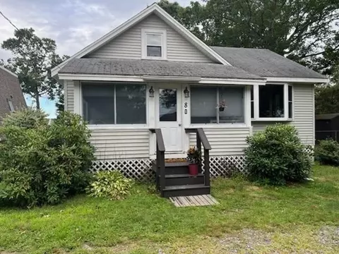 8 Monroe Pkwy, Wareham, MA 02571 photo 4