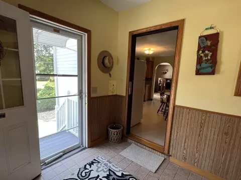 131 Lakeside Ave, Webster, MA 01570 photo 19