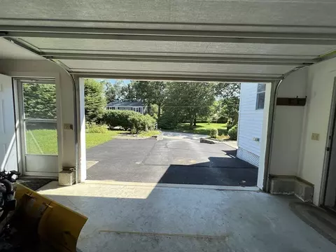 131 Lakeside Ave, Webster, MA 01570 photo 37