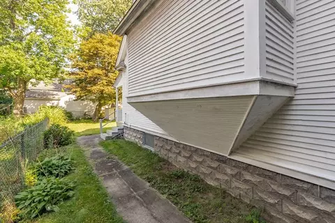 73 Sunapee St, Springfield, MA 01108 photo 34