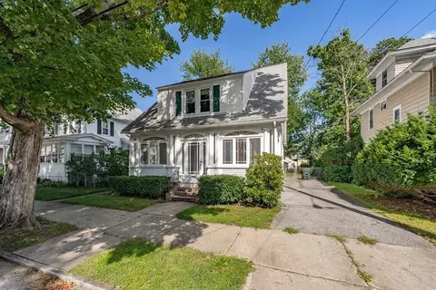 73 Sunapee St, Springfield, MA 01108 photo 2