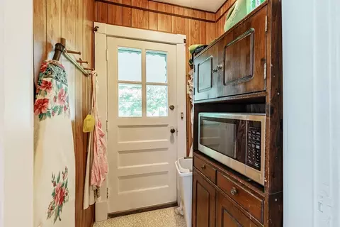 73 Sunapee St, Springfield, MA 01108 photo 16