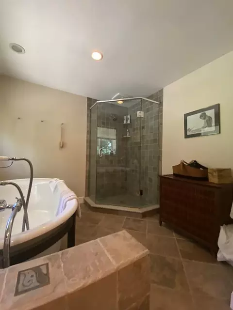 85 Whitcomb Ave, Hingham, MA 02043 photo 12