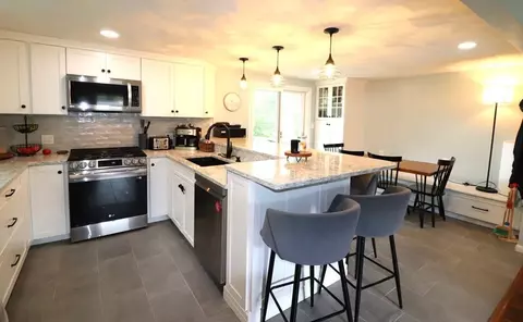 3 Edgewater Dr, Wareham, MA 02571 photo 12