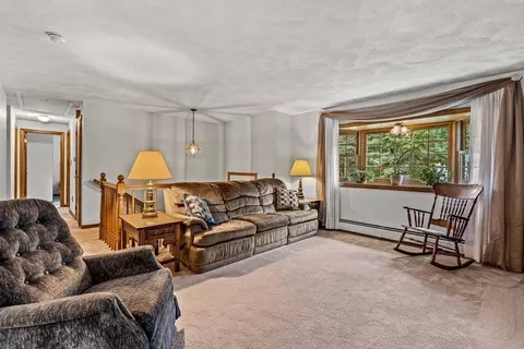 39 Charles St, Georgetown, MA 01833 photo 7