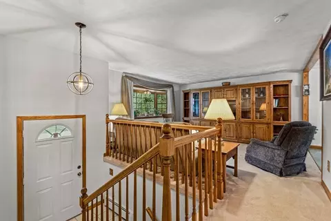 39 Charles St, Georgetown, MA 01833 photo 6
