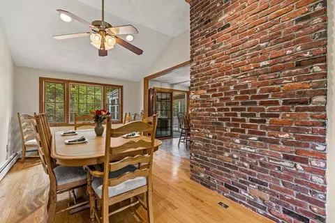 39 Charles St, Georgetown, MA 01833 photo 13