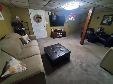25 Saxon St, Fall River, MA 02720 photo 6