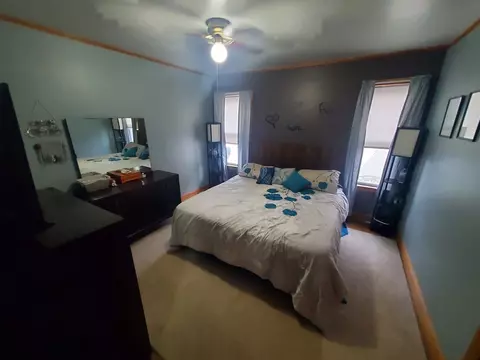 25 Saxon St, Fall River, MA 02720 photo 5