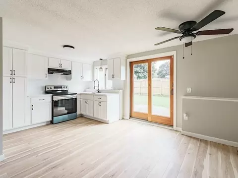 166 Shepherd St, Chicopee, MA 01013