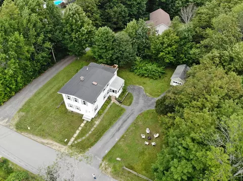 38 Cottage Ln, Templeton, MA 01468