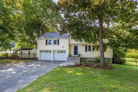 115 Willow St, Acton, MA 01720 photo 2