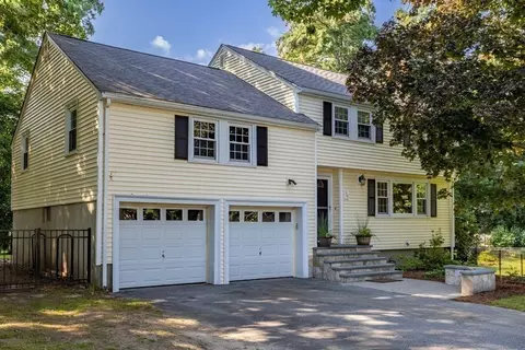 115 Willow St, Acton, MA 01720