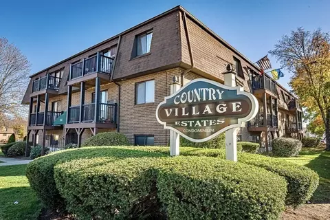 3 Karena Dr #2, Taunton, MA 02780