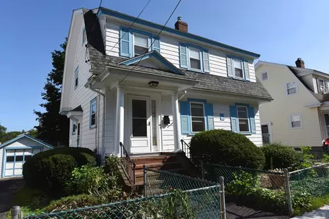66 Cedar St, Quincy, MA 02170