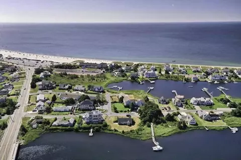 34 Short Beach Rd, Barnstable, MA 02632 photo 3