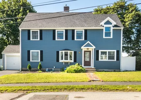 26 Grosvenor Rd, Waltham, MA 02453