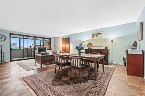 8 Whittier Pl #4H, Boston, MA 02114