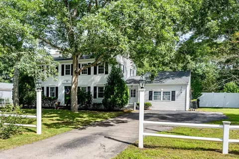 82 Skunknet Rd, Barnstable, MA 02632 photo 1