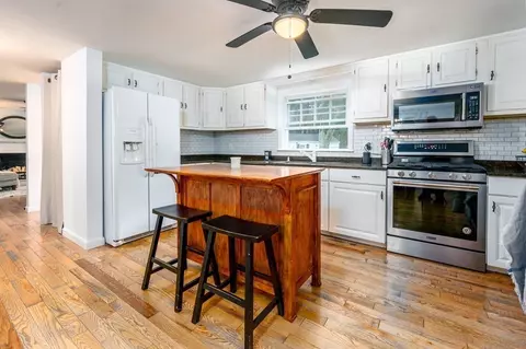 82 Skunknet Rd, Barnstable, MA 02632 photo 9