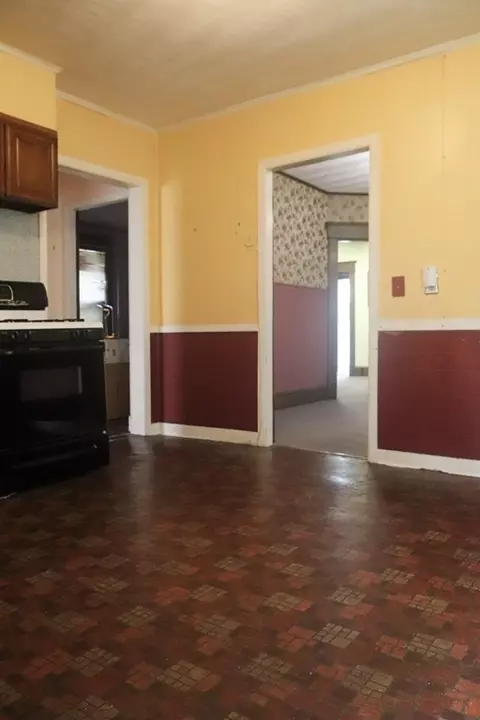 24 Walnut St, Chicopee, MA 01020 photo 27