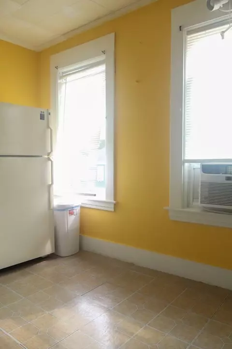 24 Walnut St, Chicopee, MA 01020 photo 11