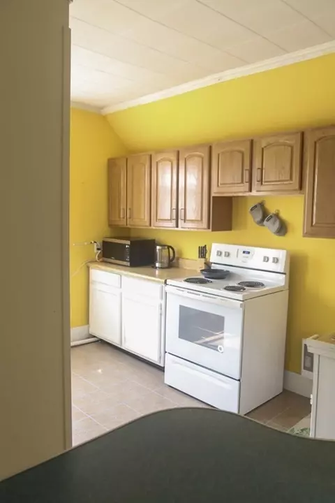 24 Walnut St, Chicopee, MA 01020 photo 10