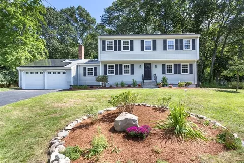 413 Brenda Ln, Franklin, MA 02038
