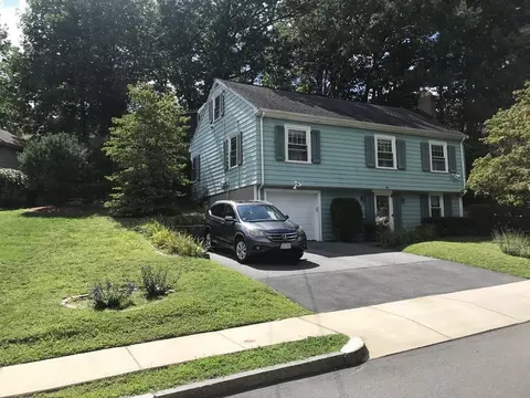 17 Echo St, Melrose, MA 02176