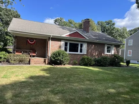 49 Walnut St, Mansfield, MA 02048