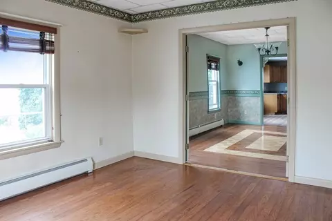 53 Garside St, Fall River, MA 02720 photo 4