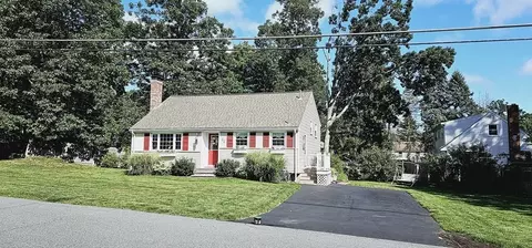 85 Edward St, Brockton, MA 02302