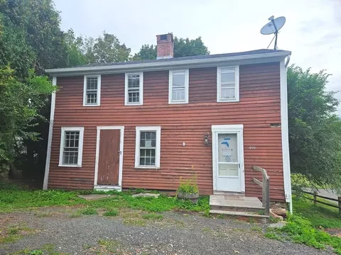 666 Main Rd, Granville, MA 01034