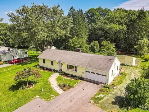 405 Goss Ln, Lancaster, MA 01523 photo 1