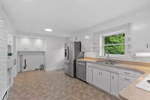 405 Goss Ln, Lancaster, MA 01523 photo 12
