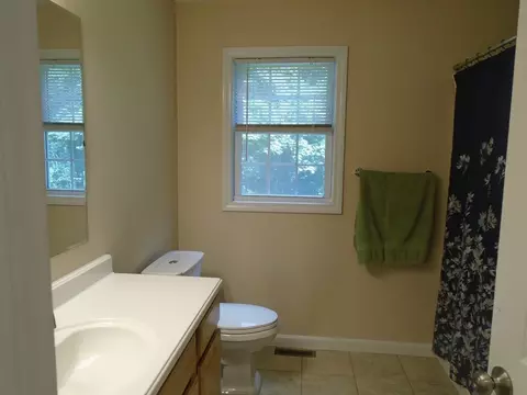 37 Aberdeen Rd, Springfield, MA 01109 photo 11