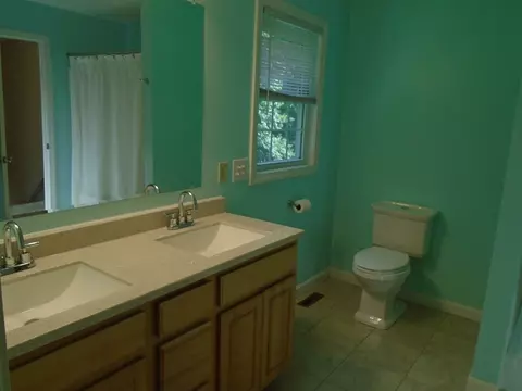 37 Aberdeen Rd, Springfield, MA 01109 photo 25