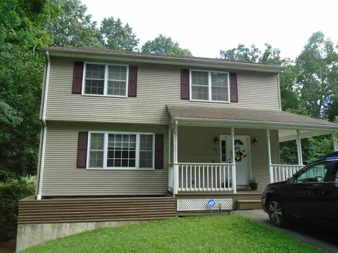 37 Aberdeen Rd, Springfield, MA 01109 photo 2