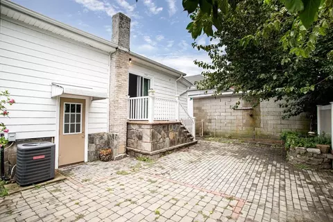 385 Eddy St, Fall River, MA 02723 photo 21