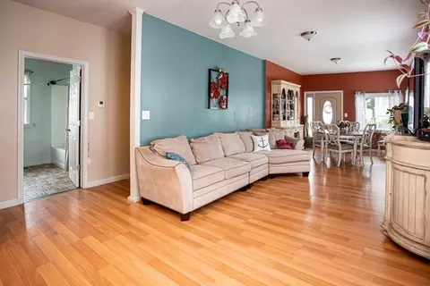 385 Eddy St, Fall River, MA 02723 photo 7