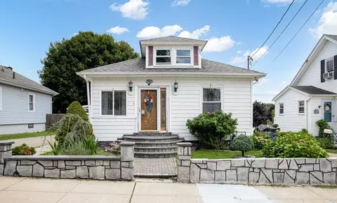 385 Eddy St, Fall River, MA 02723 photo 17