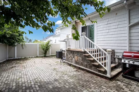 385 Eddy St, Fall River, MA 02723 photo 20