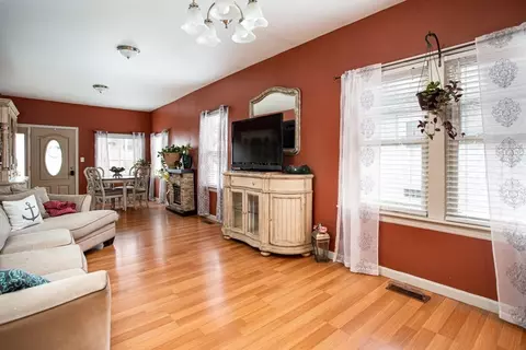 385 Eddy St, Fall River, MA 02723 photo 8