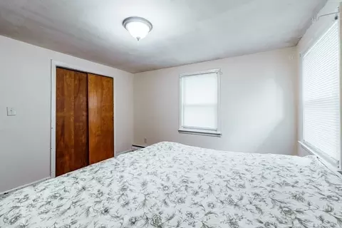 96 Strong St, Springfield, MA 01104 photo 14