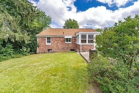 96 Strong St, Springfield, MA 01104 photo 32