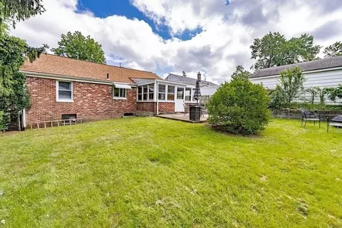 96 Strong St, Springfield, MA 01104 photo 31